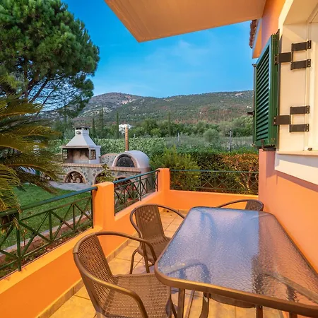 Cefalonian Hideaway * Razata